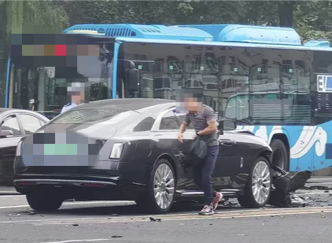 上海股票配资招商 陈震再次道歉